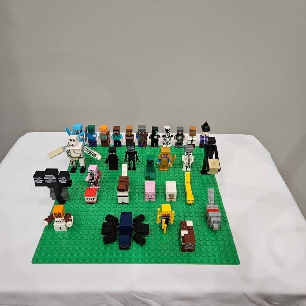 Building Block Toy Set with Green Base